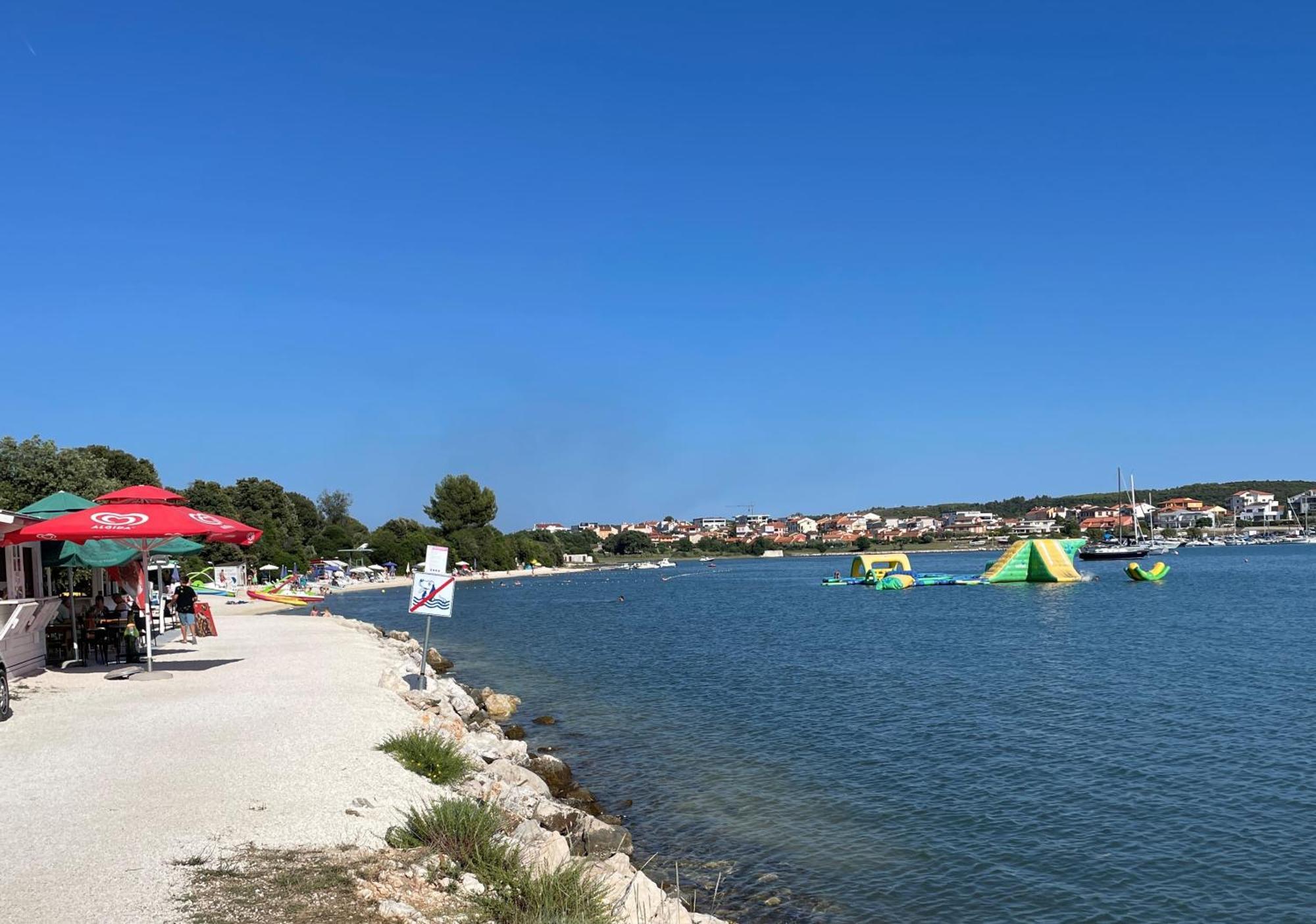 Apartman La Dolce Vita Banjole Exteriör bild